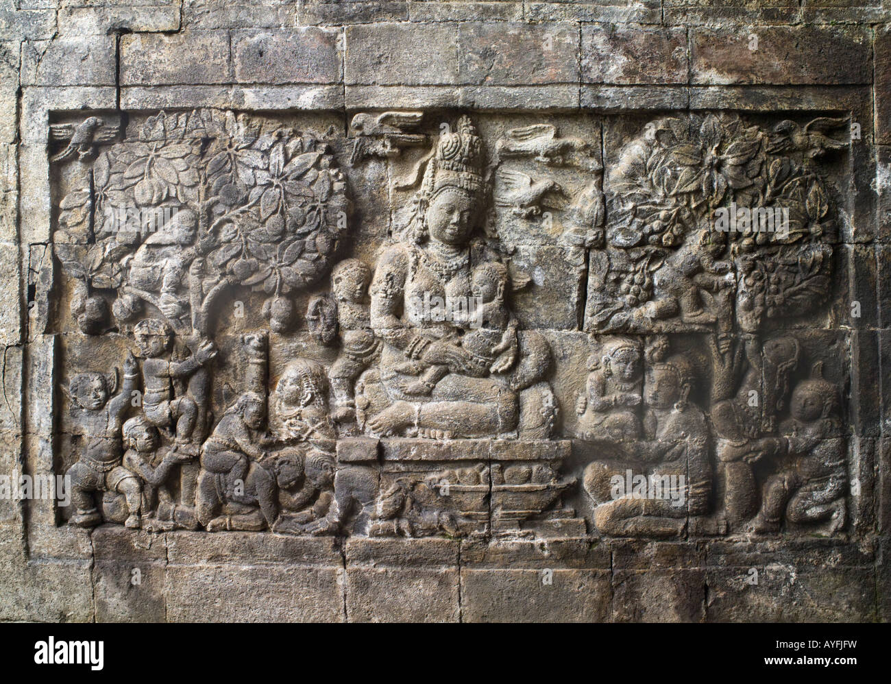 Stein geschnitzten Reliefs, Candi Mendut, Java, Indonesien Stockfoto