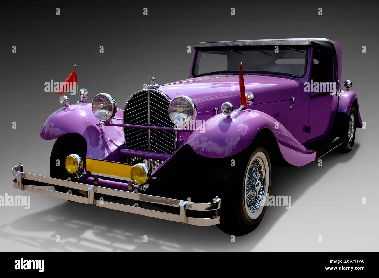 Lila Bugatti Typ 41 Royale Oldtimer 1927-1933 Stockfoto