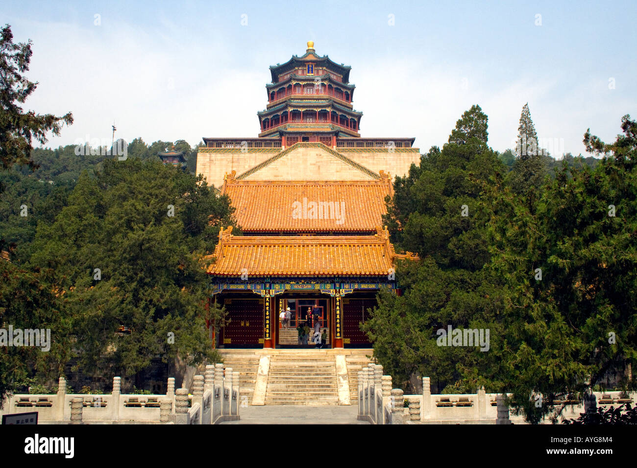 Turm des Duftes der Buddha Langlebigkeit Hill Sommerpalast Beijing China Stockfoto