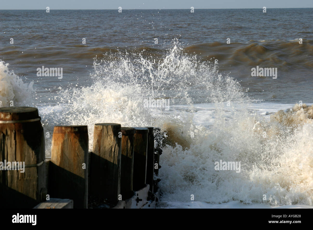 Meer Buhnen Breakers Stockfoto