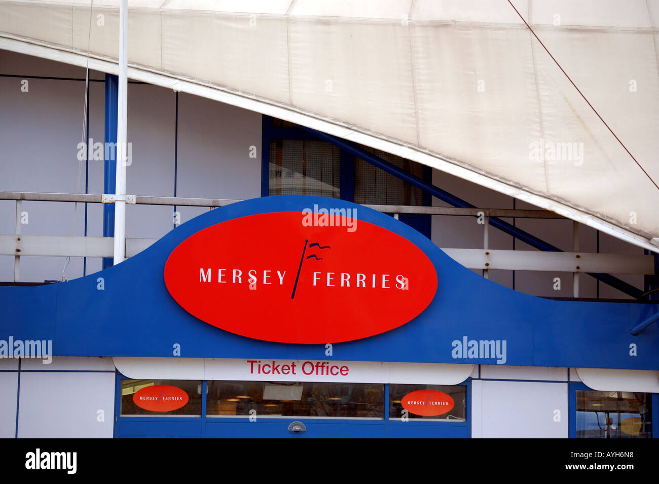 Mersey Fähre Ticket Office Zeichen Stockfoto