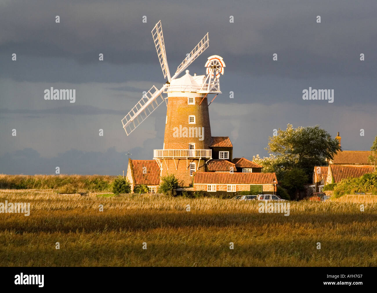 Cley Windmühle, Norfolk bei Sonnenuntergang Stockfoto