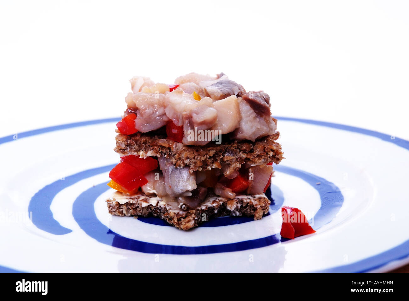 Matjes auf gezüchtet | Matjes Auf Schwarzbrot Stockfoto