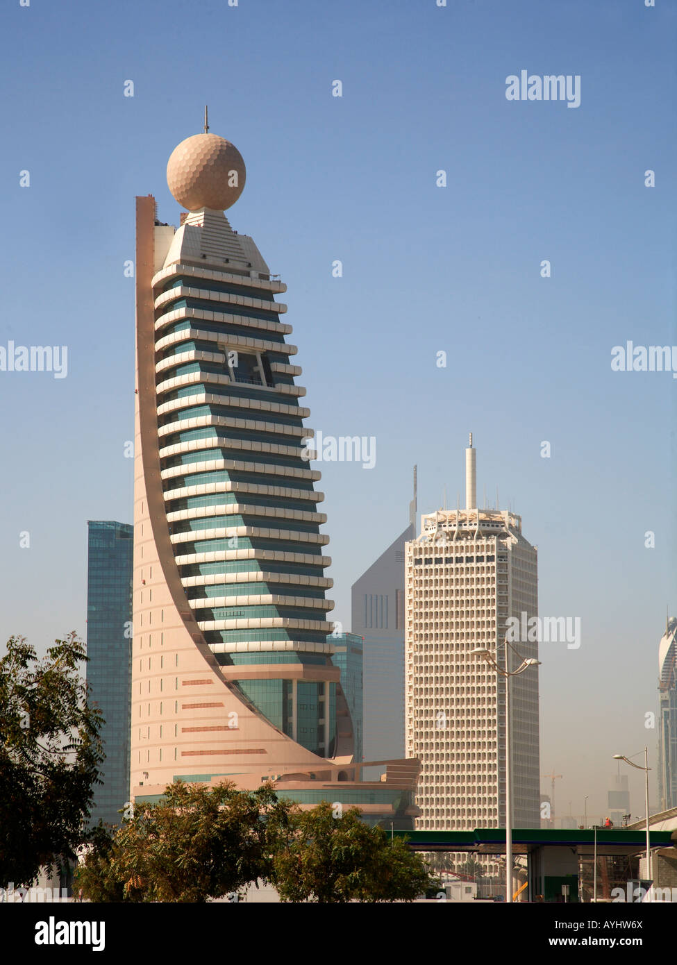 Vereinigte Arabische Emirate Dubai Sheikh Zayed Straße Etisalat Gebäude World Trade Center Stockfoto