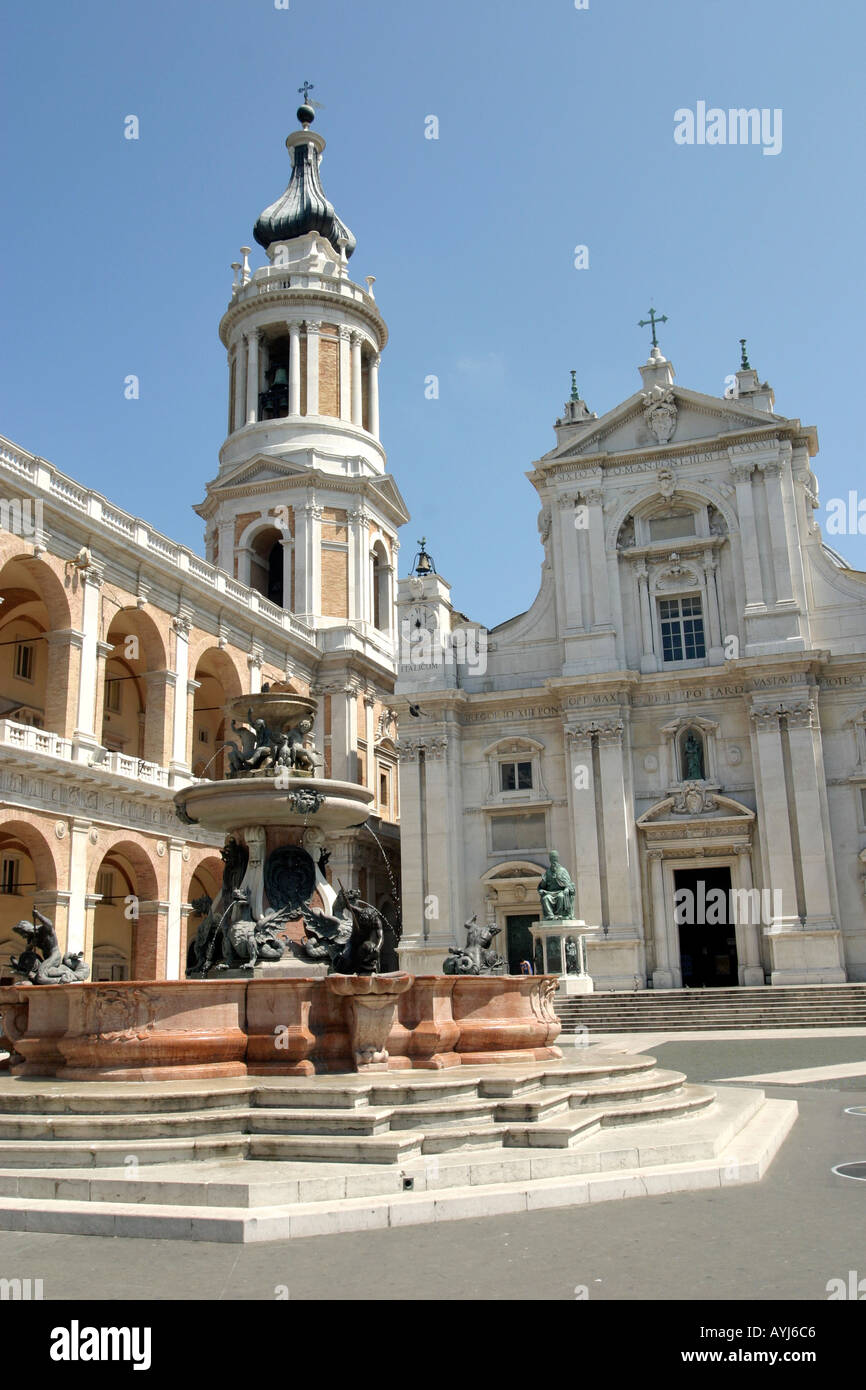 Piazza der Basilika von der Casa della Sagrada Familia.Loreto.Le Marche, Ital Stockfoto