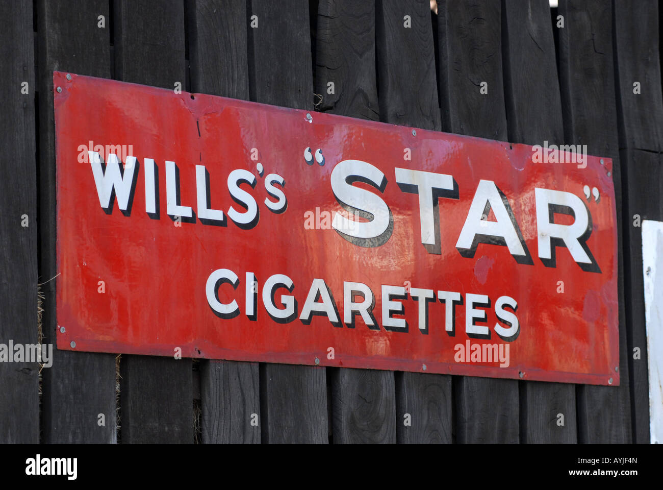 Blists Hill viktorianischen Stadt in Telford Shropshire Emaille Werbung Schilder für Wills Sterne Zigaretten Stockfoto