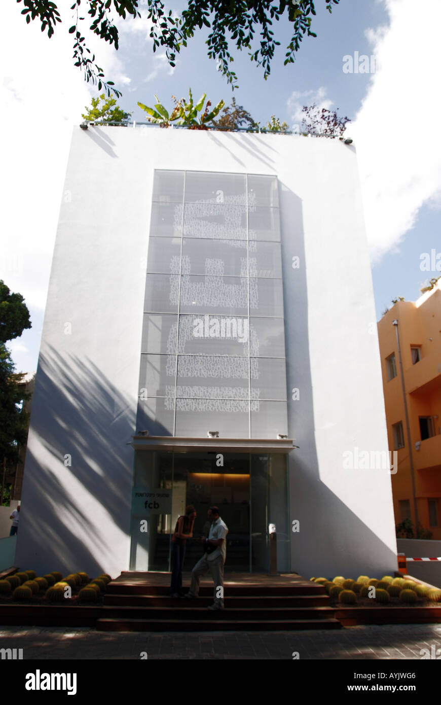 Israel Tel Aviv ein Architekturelement buchstabieren Idee an der Fassade eines Gebäudes in Rothschild boulevard Stockfoto