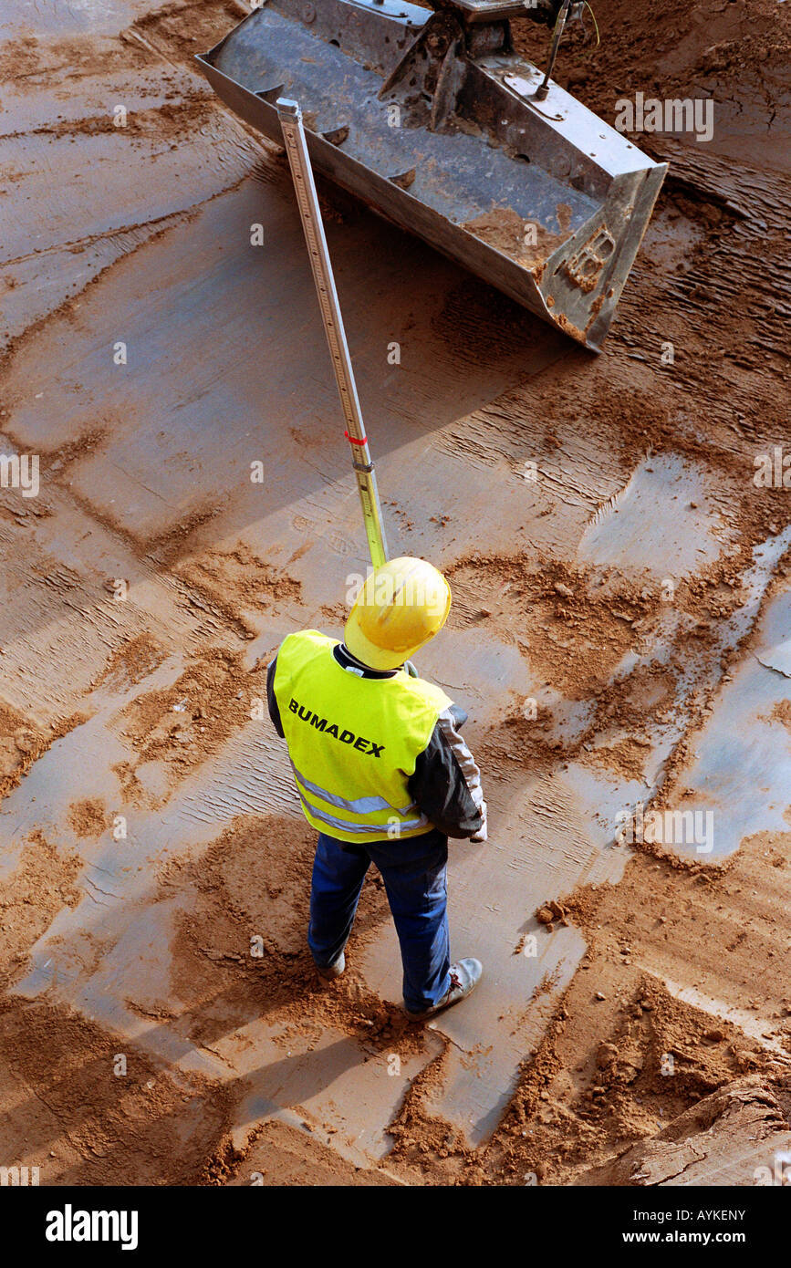 Arbeiter auf einer Baustelle in Poznan, Polen Stockfoto