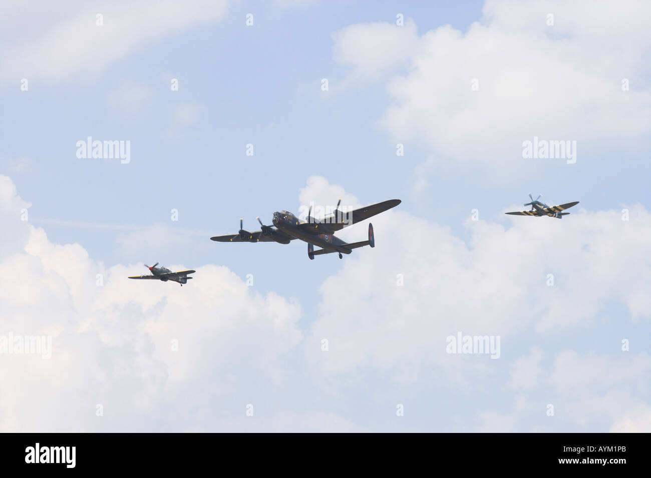 Hurrikan-Lancaster und Spitfire in Formation in Farnborough 2006 Stockfoto