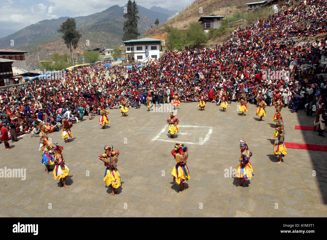Bhutan Paro Festival Tsechu Tanz des Urteils des Toten Raksha Mangcham Stockfoto