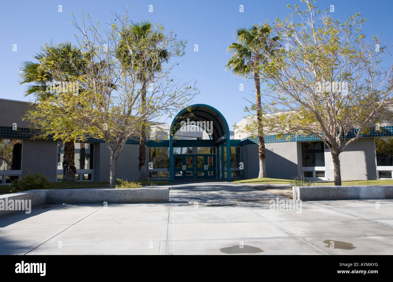 Suburban High School Stockfoto