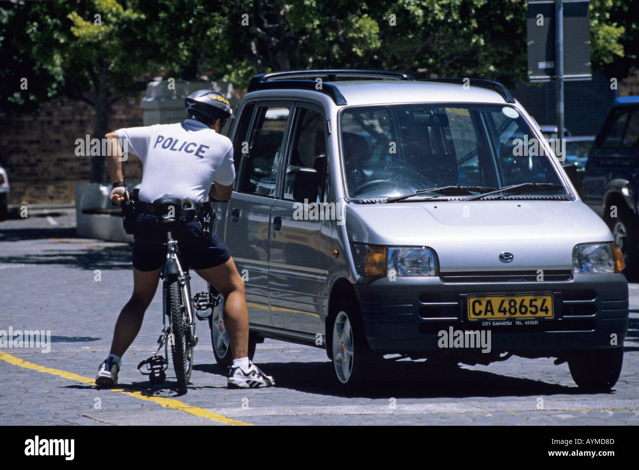 Zyklus reiten Polizist in Simons Town Nr Kapstadt western Cape Südafrika RSA Stockfoto
