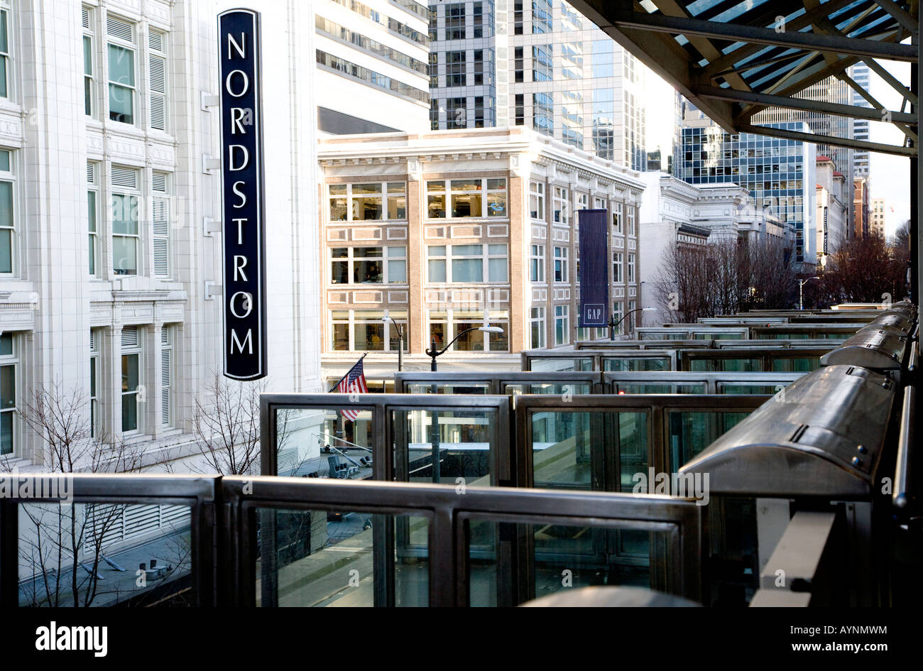 Seattle Washington State USA Einfahrtstore in Seattle Monorail station Westlake Center Mall Seattle Stockfoto