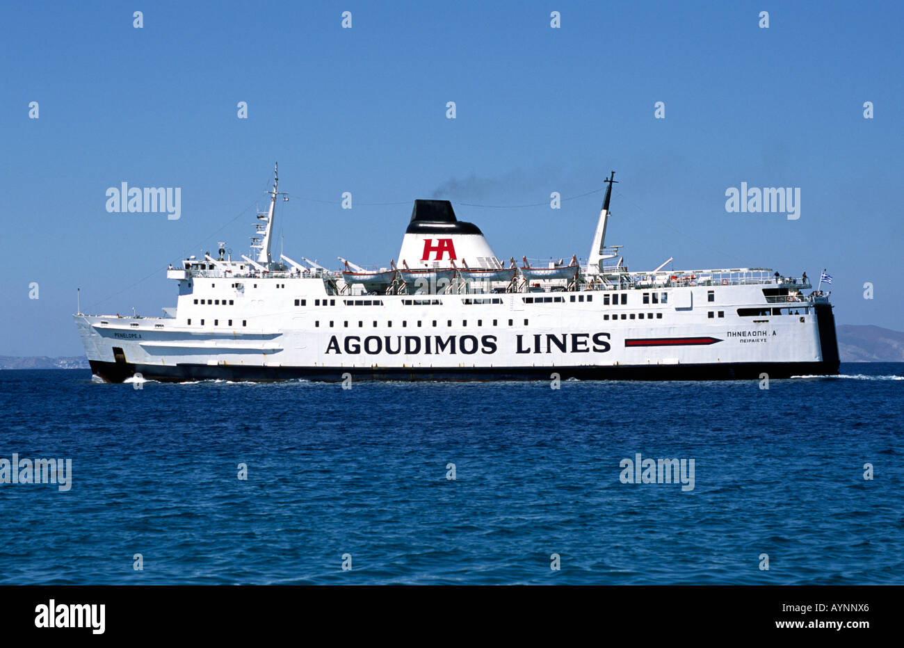 Penelope A von Agoudimos Lines auf Tinos in der griechischen Ägäis-Inseln Stockfoto