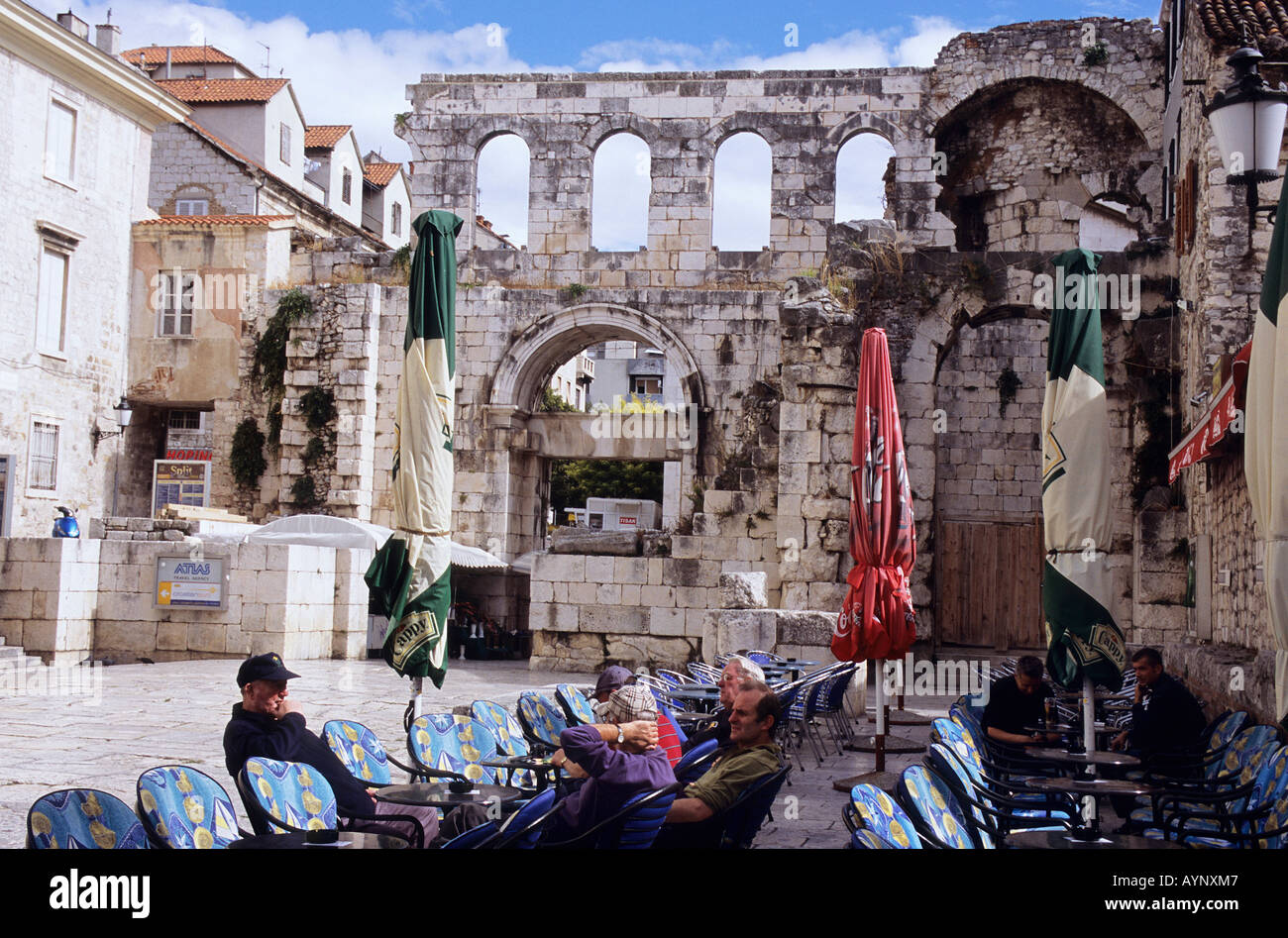 Peristyl Gericht Diocletians Palace Split Stockfotografie Alamy