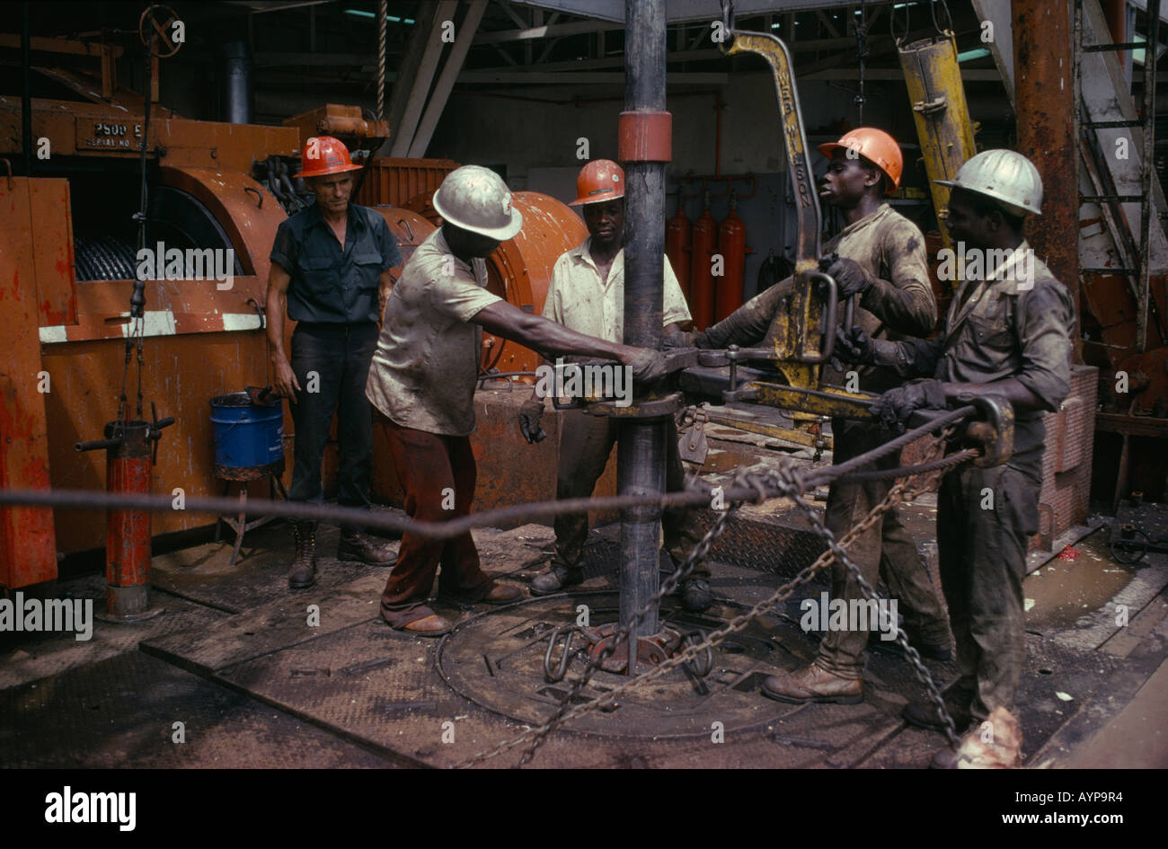 NIGERIA Westafrika Rivers State Industriearbeiter auf Bohrinsel, Bohrinsel Stockfoto