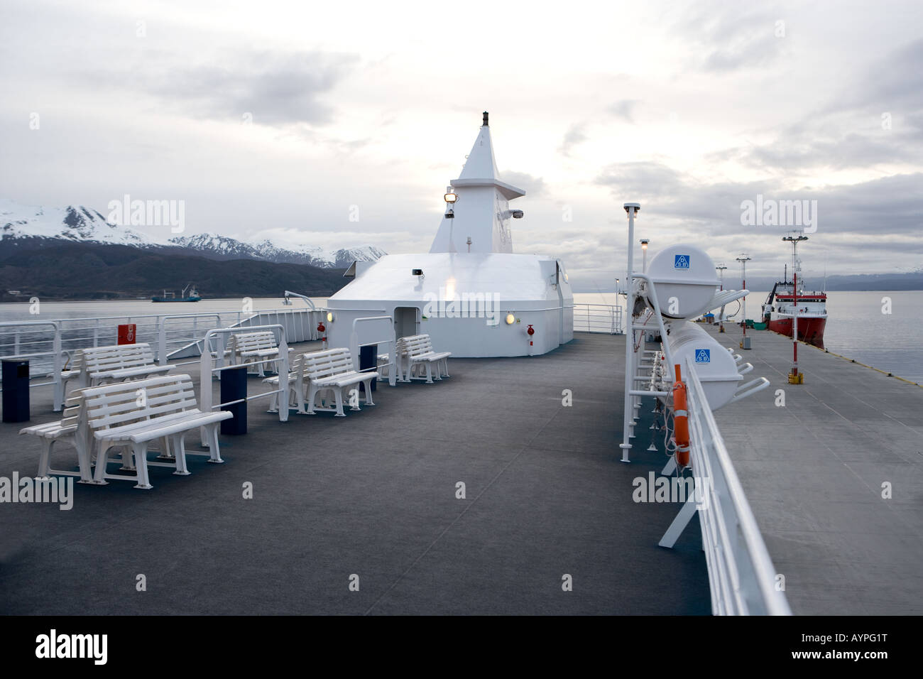 Auf dem Deck des Schiffes im Hafen Ushuaia, Argentinien Stockfoto