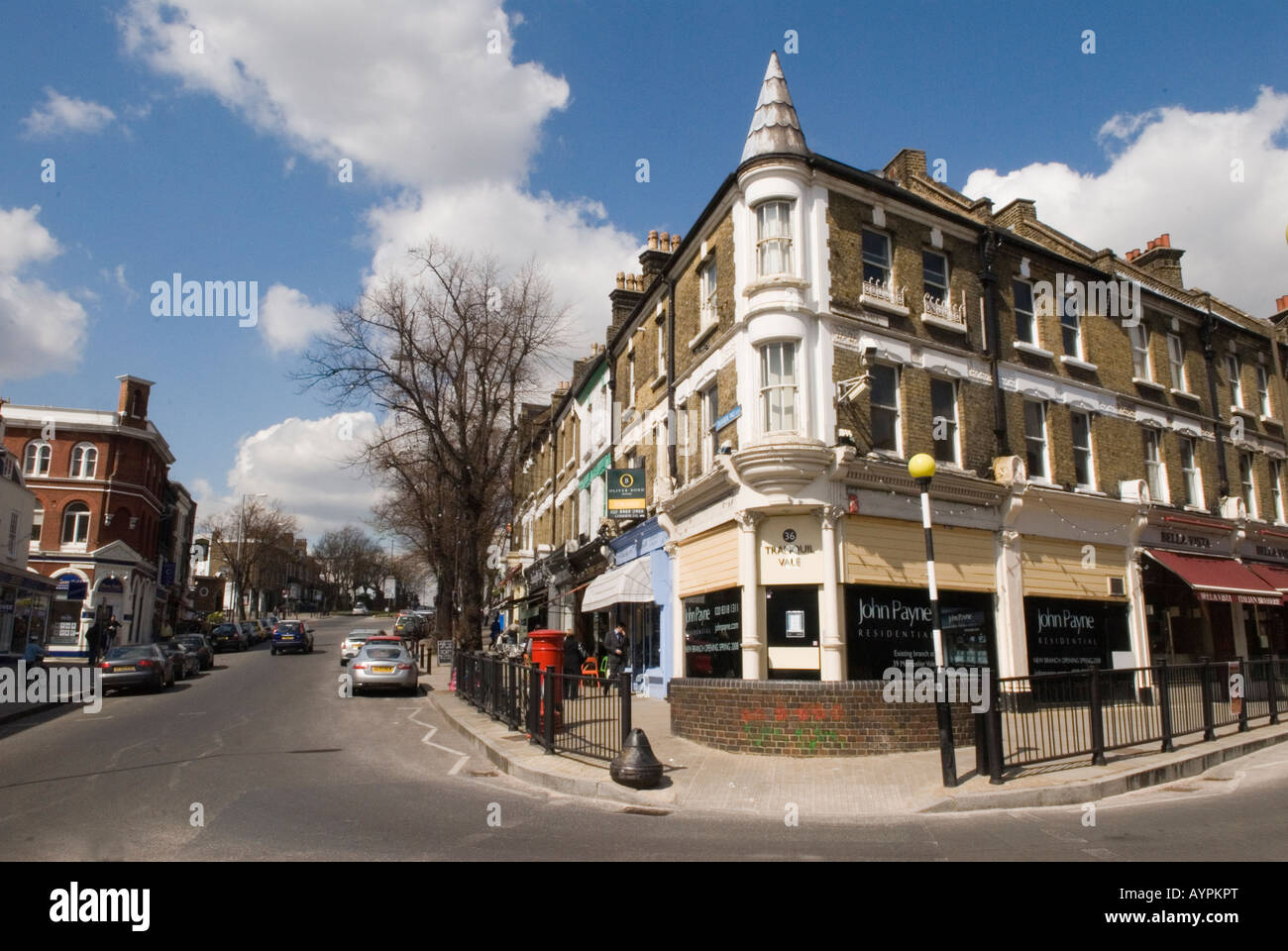 Sonntagmorgen ruhige Straßen von Blackheath Village South East London SE21 London Vereinigtes Königreich ruhiges Vale SE21 2008 2000er Jahre HOMER SYKES Stockfoto