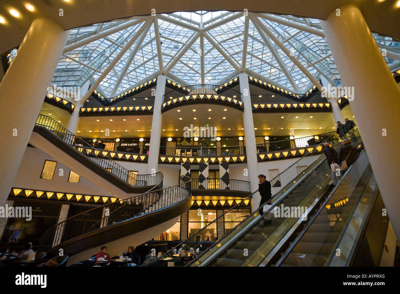 Edle Einkaufszentrum Quartier 206, Friedrichstraße, Mitte, Berlin, Deutschland, Europa Stockfoto