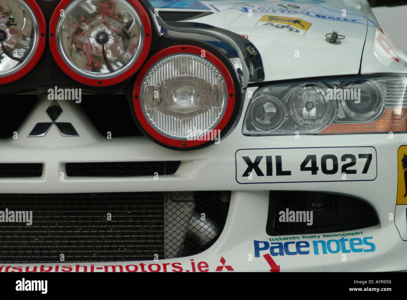 Detail-Aufnahme der Front eines Rallye-Autos Stockfoto