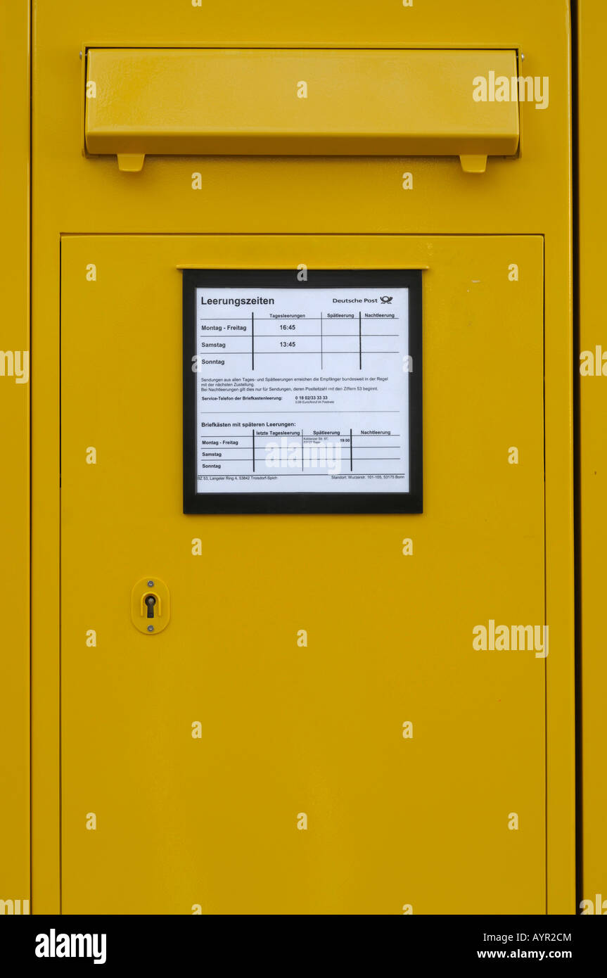 Gelber Briefkasten Stockfotos und -bilder Kaufen - Alamy