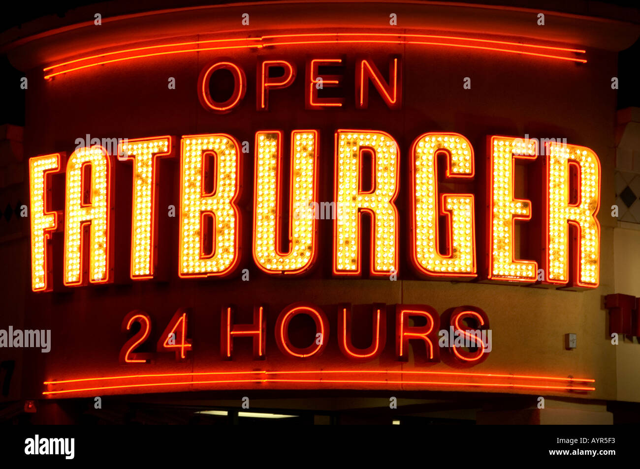 NEON SIGN WERBUNG FATBURGER HAMBURGER SCHNELLIMBIß 24 STUNDEN GEÖFFNET LAS VEGAS NEVADA, VEREINIGTE STAATEN VON AMERIKA USA Stockfoto