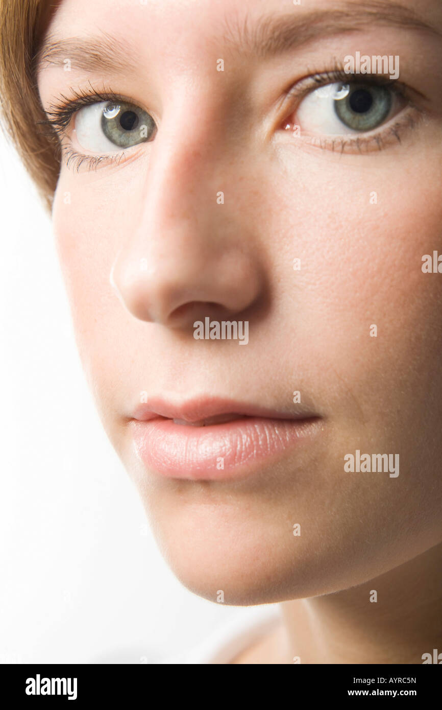 Closeup Kopfschuss von Gesicht einer jungen Frau Stockfoto