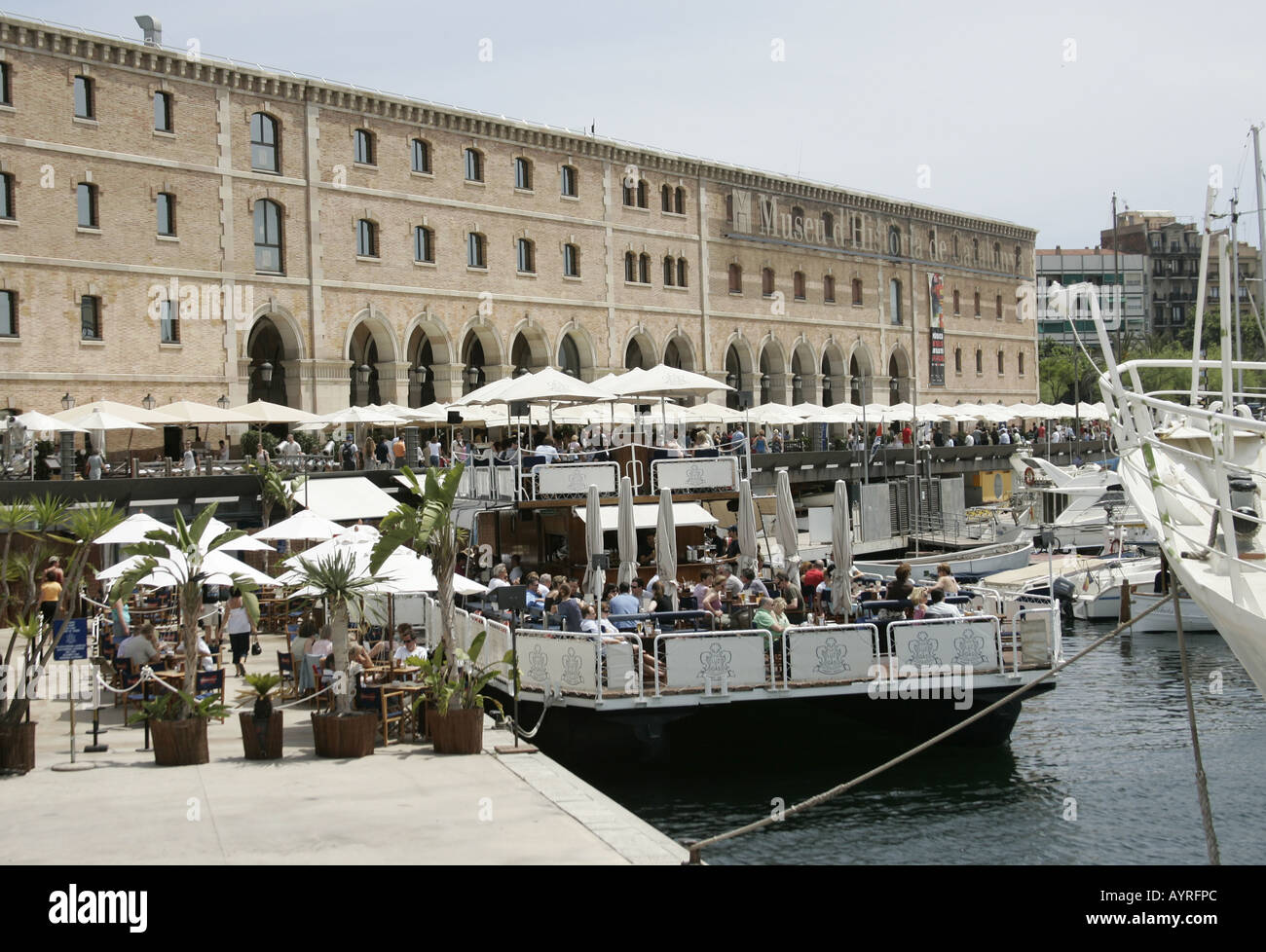 Luz de Gas Restaurant Schiff Hafen Port Vell in Barcelona, Spanien. Stockfoto