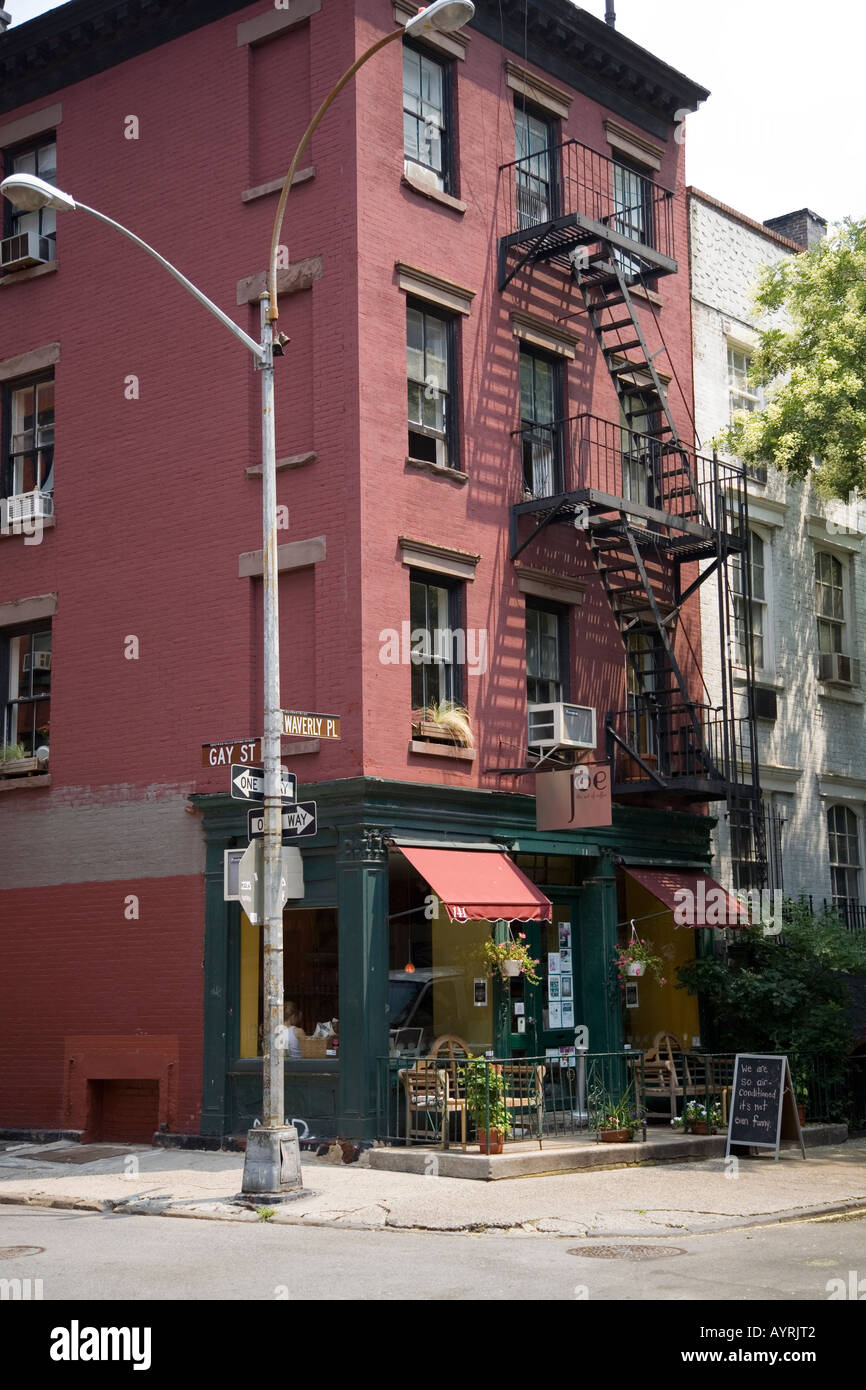 Cafe am Gay Street und Waverly Place, Greenwich Village, New York, USA. Stockfoto