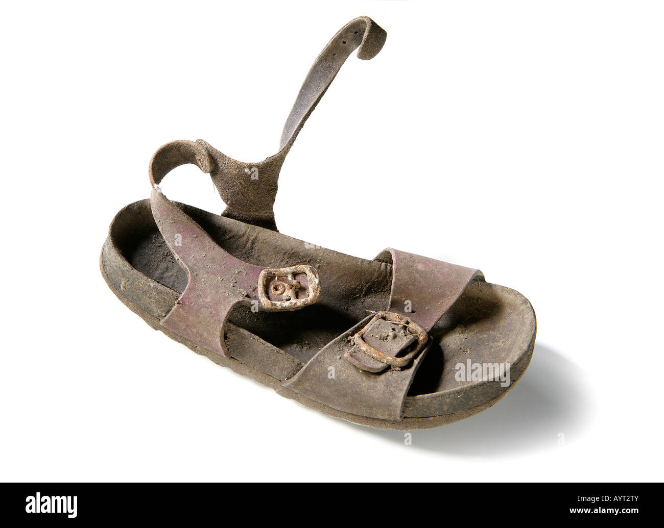 Gefunden: getragen und verwitterte Kinder Sandale Stockfoto
