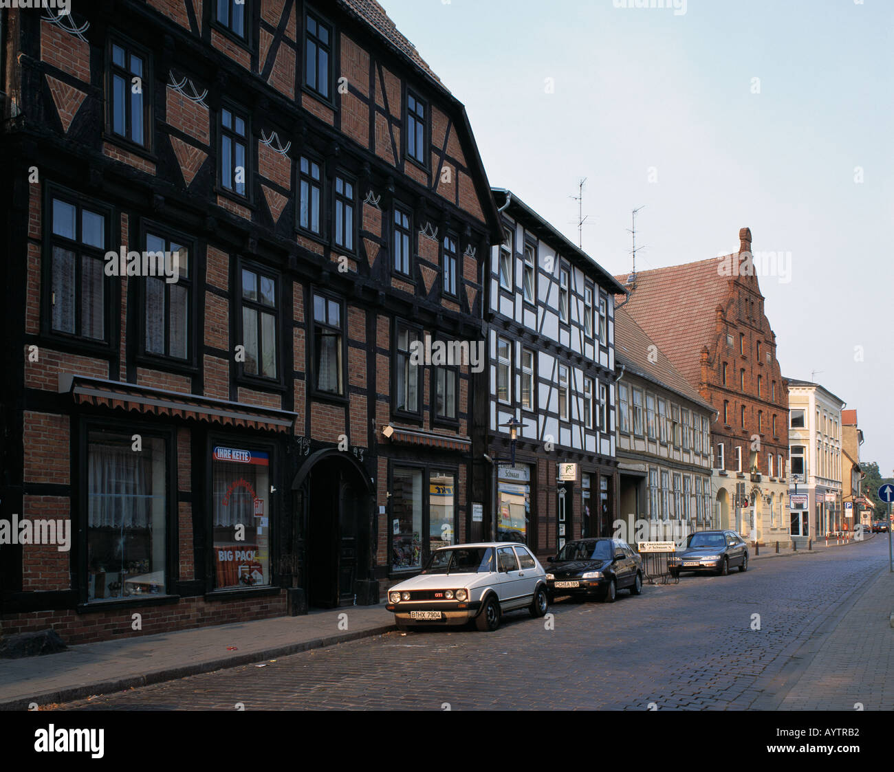 Fachwerkhaeuserzeile in der Lindenstraße in Parchim, Elde, Müritz-Elde-Wasserstrasse, Mecklenburg-Vorpommern Stockfoto