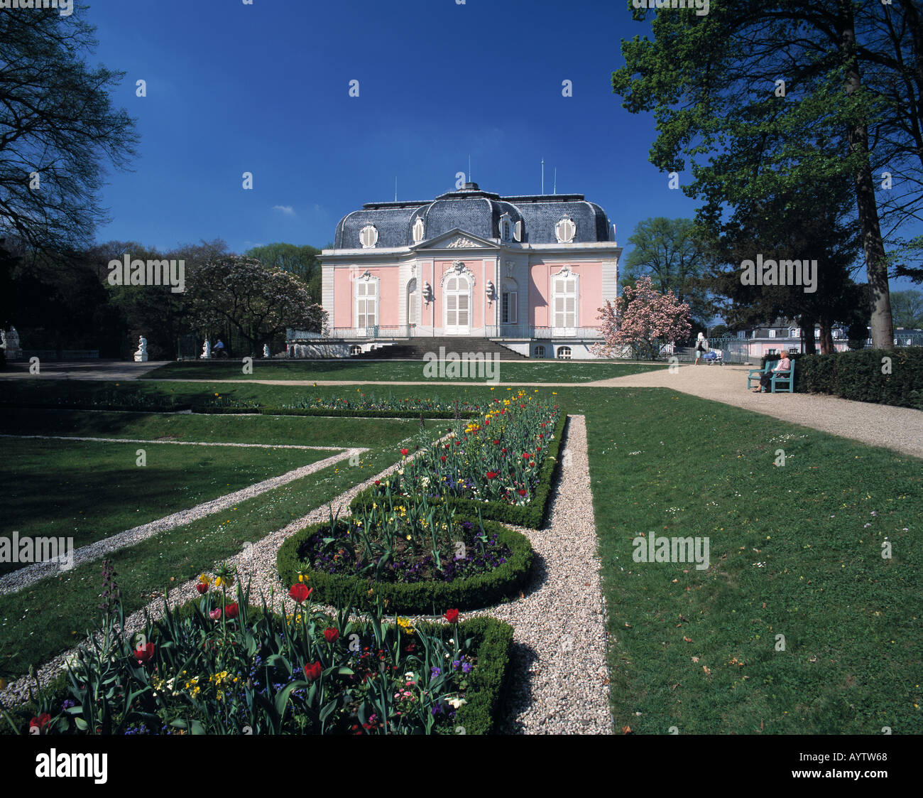 Schloss benrath garten Fotos und Bildmaterial in hoher Auflösung Alamy