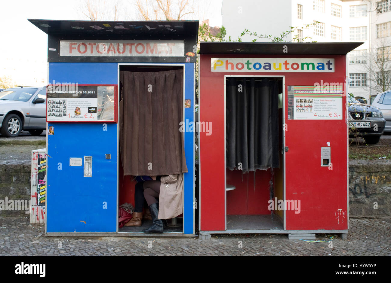 Altmodische Fotoautomat auf Kastaniellallee im böhmischen Viertel Prenzlauer Berg in Berlin Deutschland 2008 Stockfoto