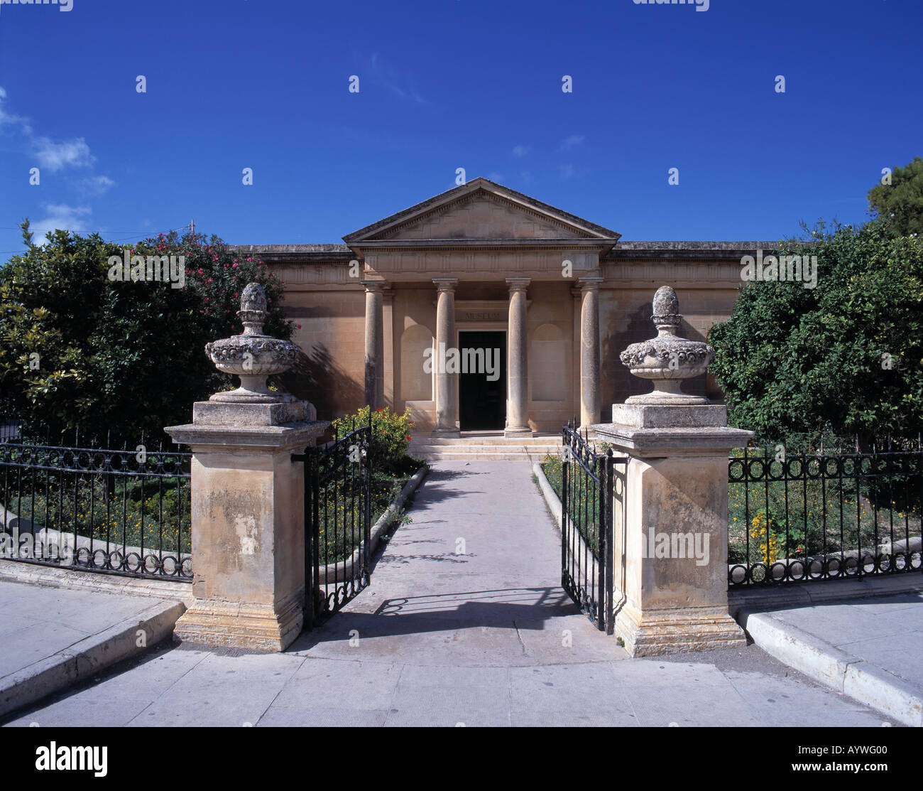 Auf, Roemische Villa, Museum, Herrenhaus, Geoeffnetes Eingangstor, Rabat, Malta Stockfoto