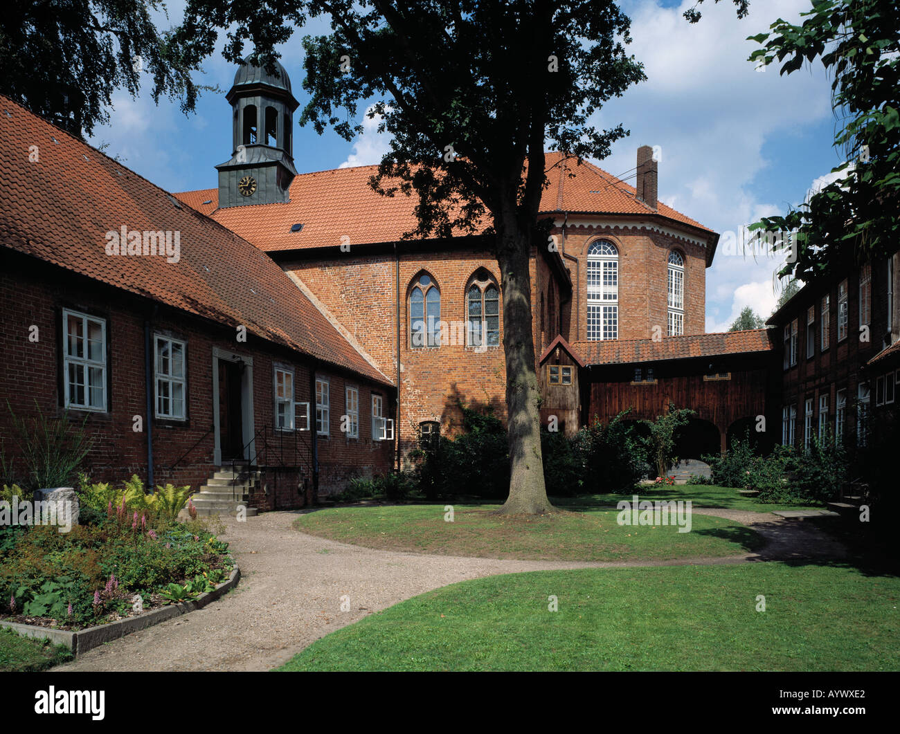 Innenhof Vom Kloster Walsrode Langes Haus Aebtissinnengang Mit