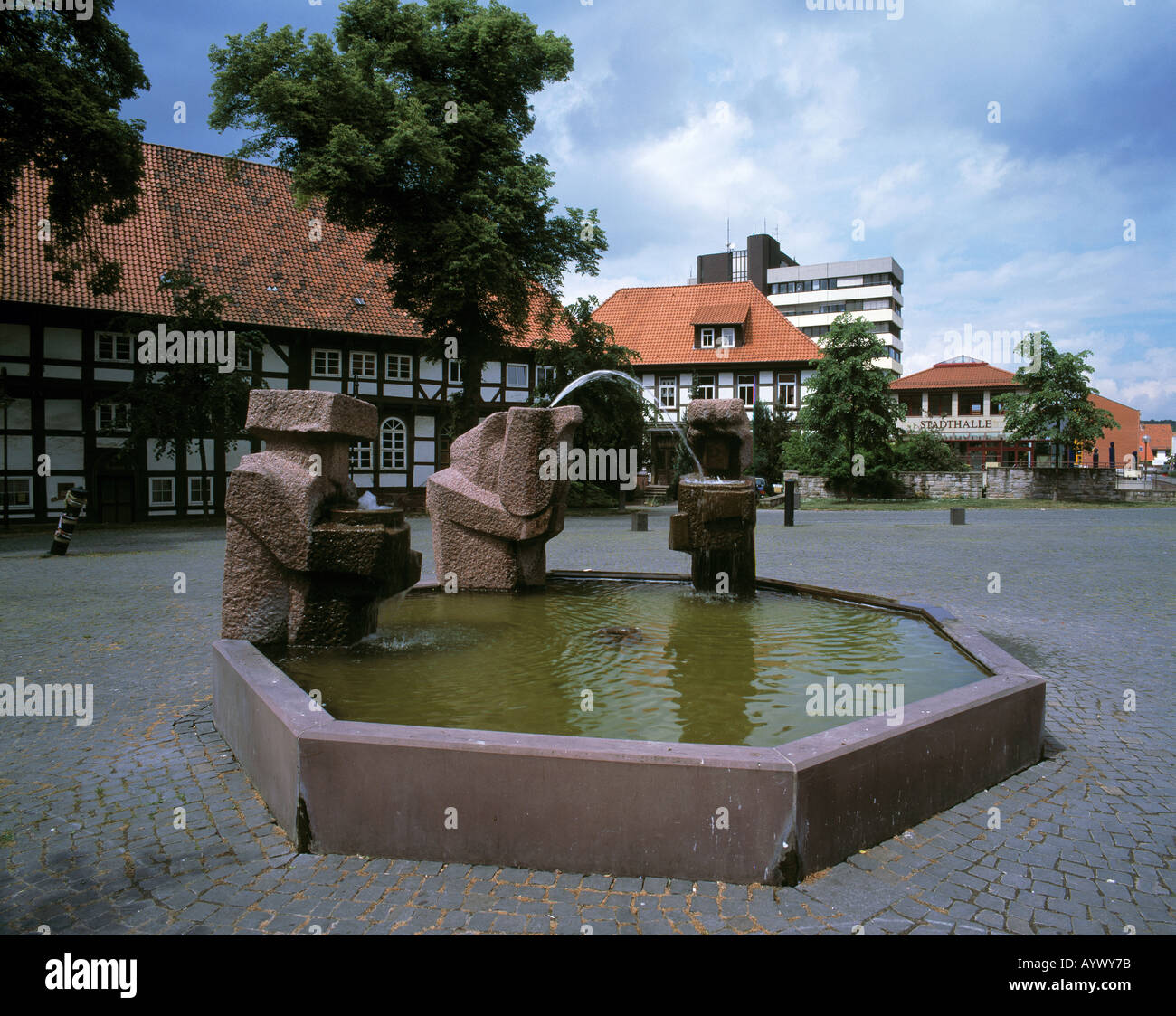 Brunnen Auf Dem Muensterplatz in Northeim, Rhume, Leinetal, Niedersachsen Stockfoto
