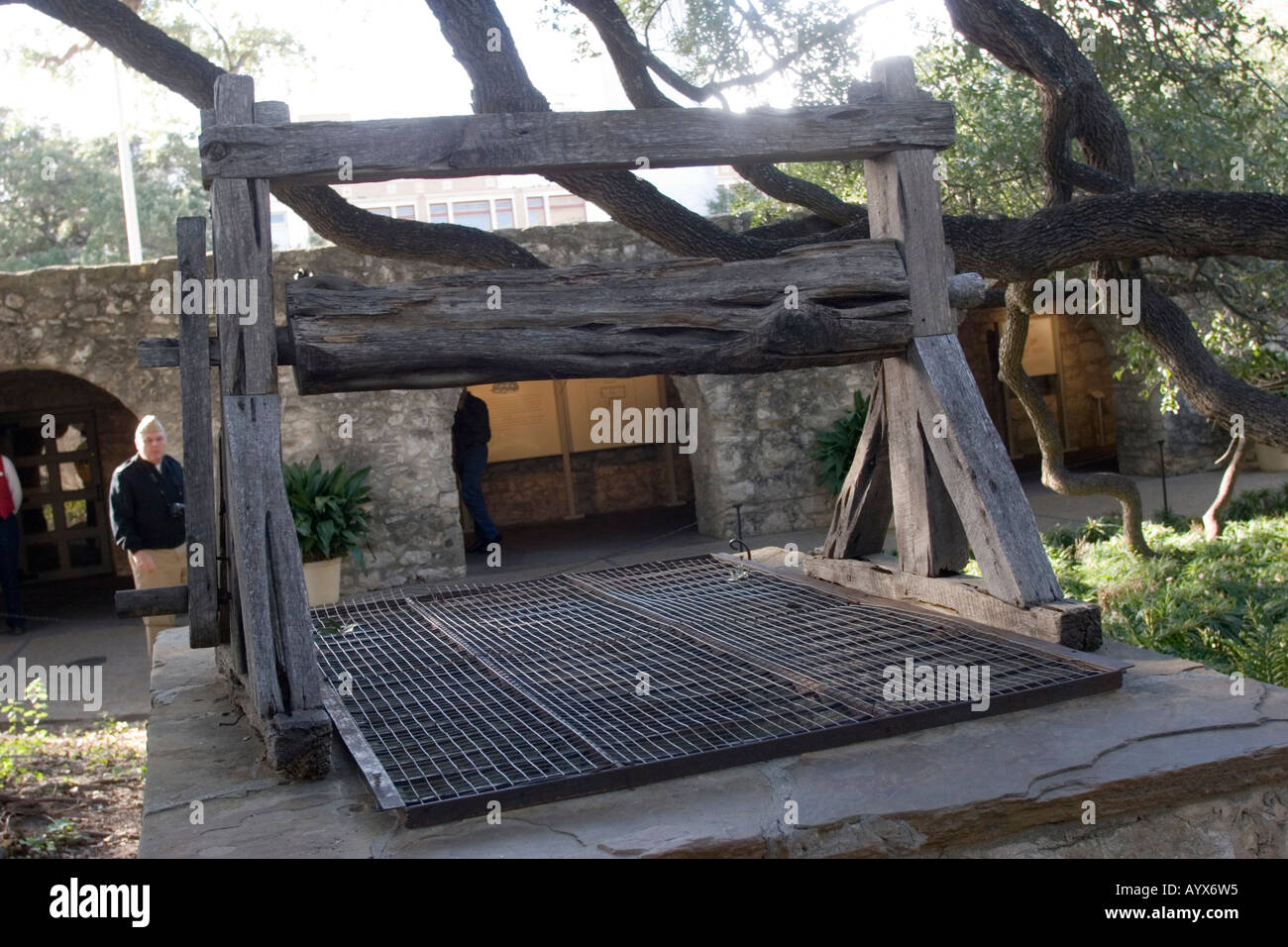 Reste der Brunnen an der Alamo San Antonio TX USA Stockfoto