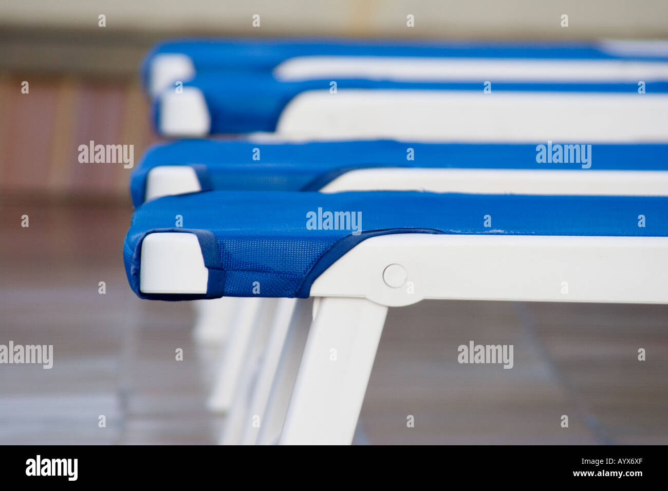 Liegestühle Stockfoto, Bild: 9825070 - Alamy