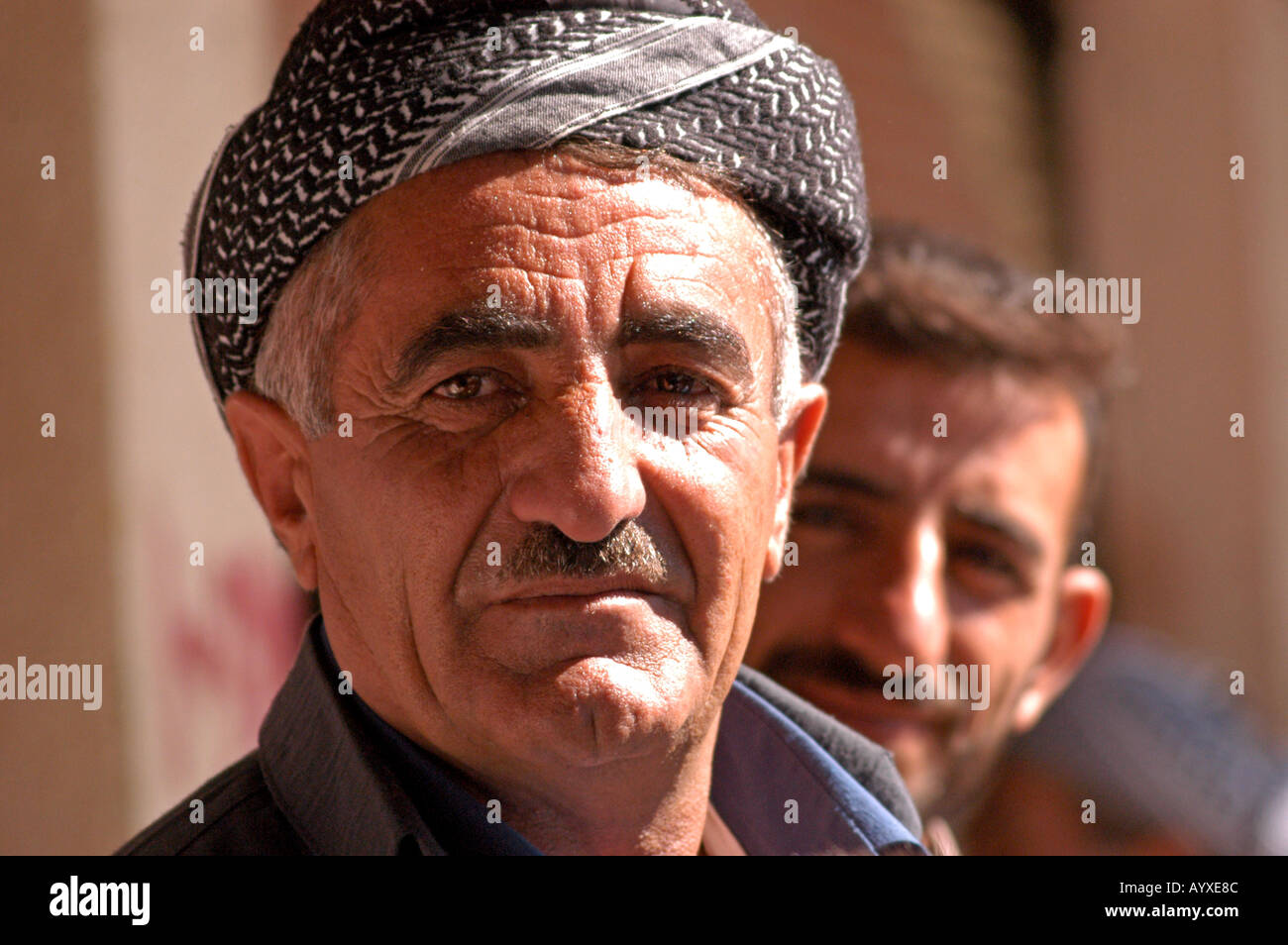 Porträt von Mitte im Alter von kurdischen Mann in Sulehmaniyah, Nord-Irak Stockfoto