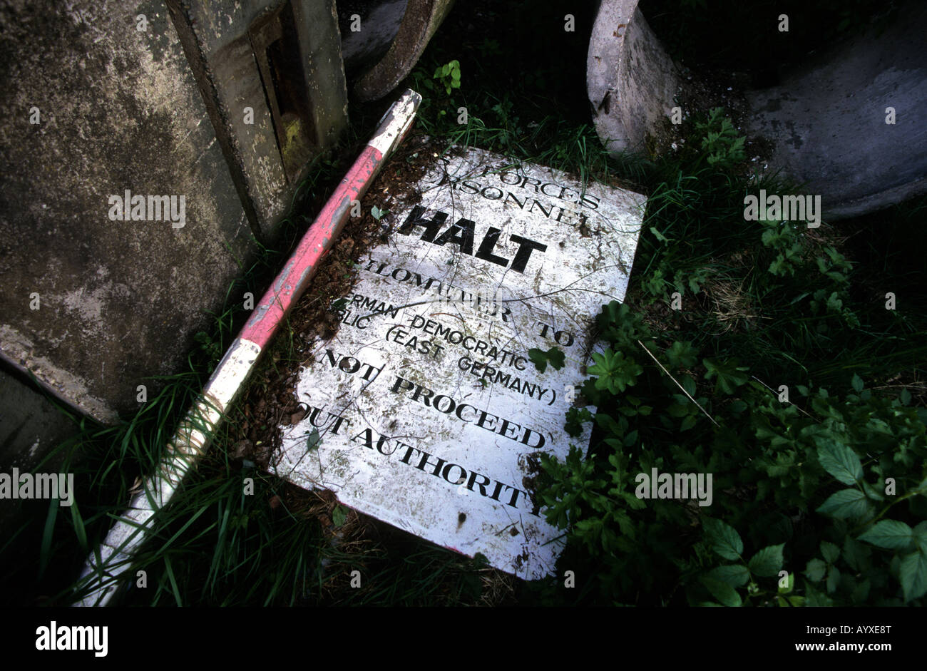 DDR-MODLAREUTH-MUSEUM DEUTSCHLANDS GETEILTEN DORF WAND Stockfoto