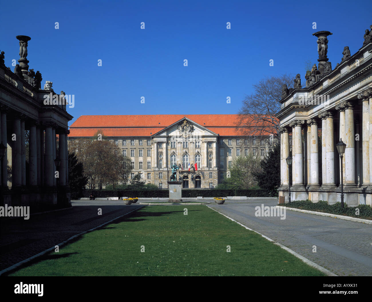 Gebaeude Vom Kontrollrat der Alliiertenviertel in Berlin, Koenigskolonnaden, Berlin Stockfoto