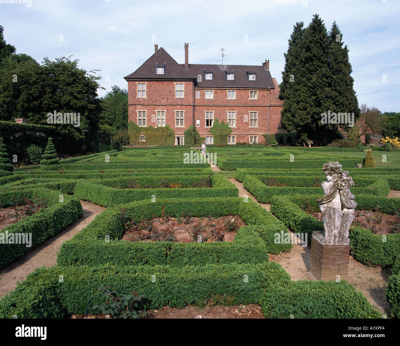 Italienischer Garten Mit Schloss Kalbeck in Uedem, Niederrhein, Nordrhein-Westfalen Stockfoto