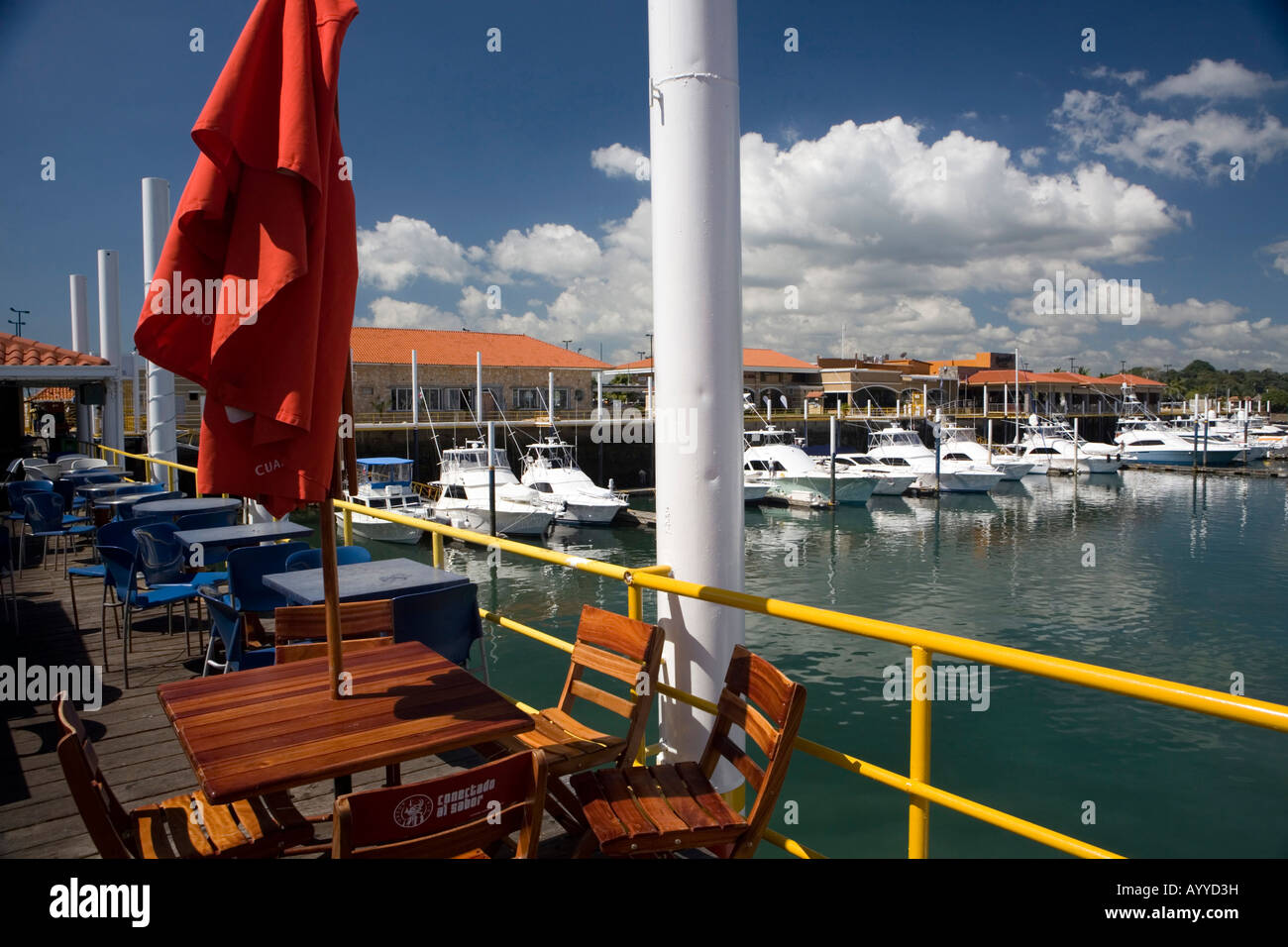 Yachten und Restaurant Amador Causeway-Panama City-Panama Stockfoto