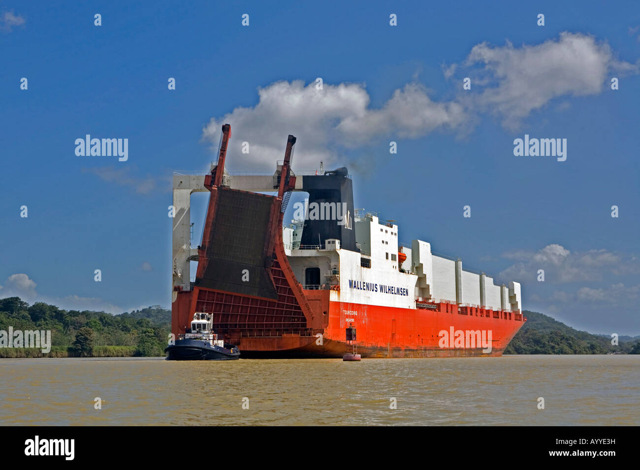 Ozean-Schiff Panamakanal See Gatun Panama Stockfoto
