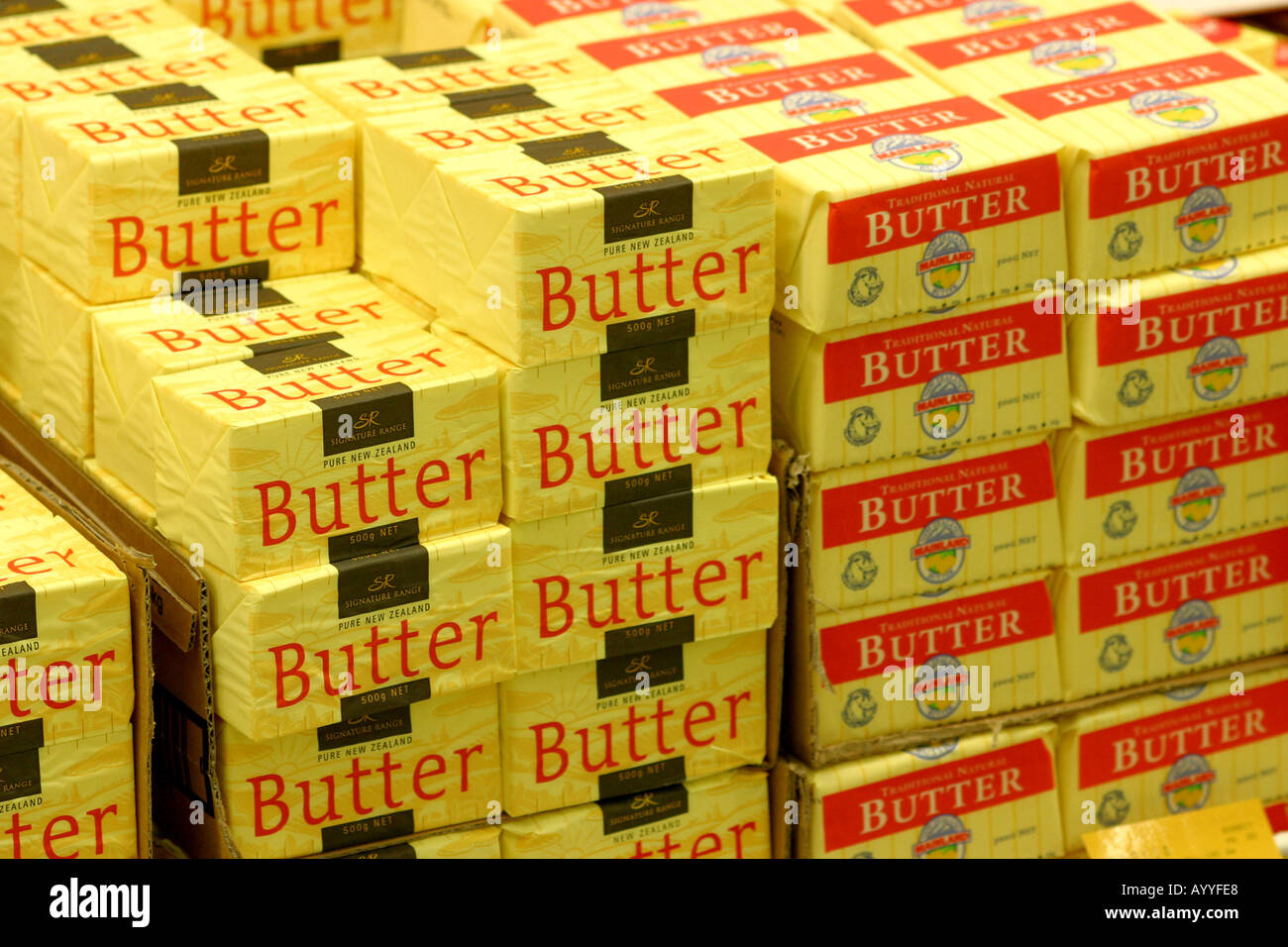 Butter zum Verkauf Stockfoto