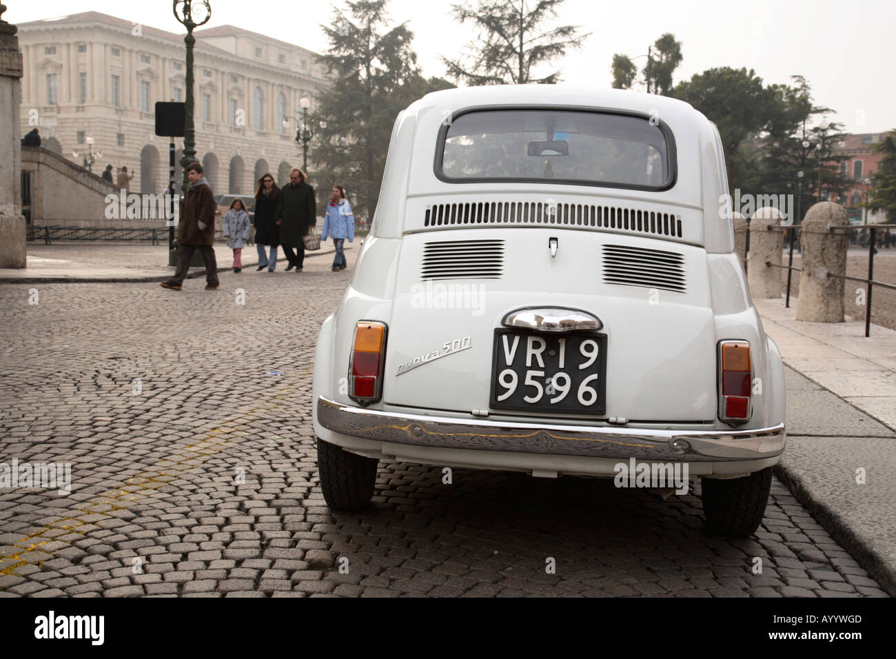 Fiat Cinquecento in Verona, Venetien, Italien Stockfoto