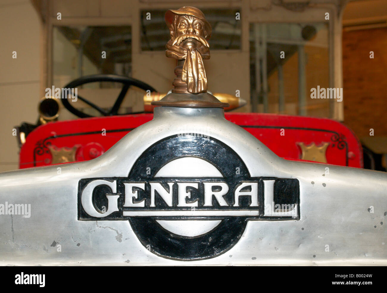 1911 London B Typ Bus im Imperial War Museum in London England Stockfoto