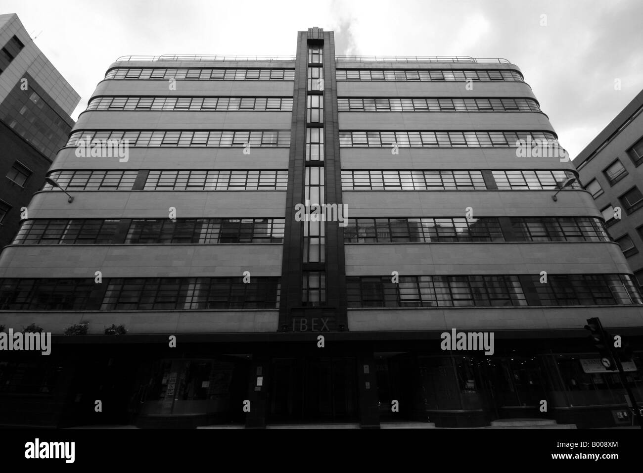 Steinbock Haus 42 bis 47 Minories London EC3 Art Deco Gebäude in der City of London 1937 erbaut und berühmt für seine gebogene Wände Stockfoto