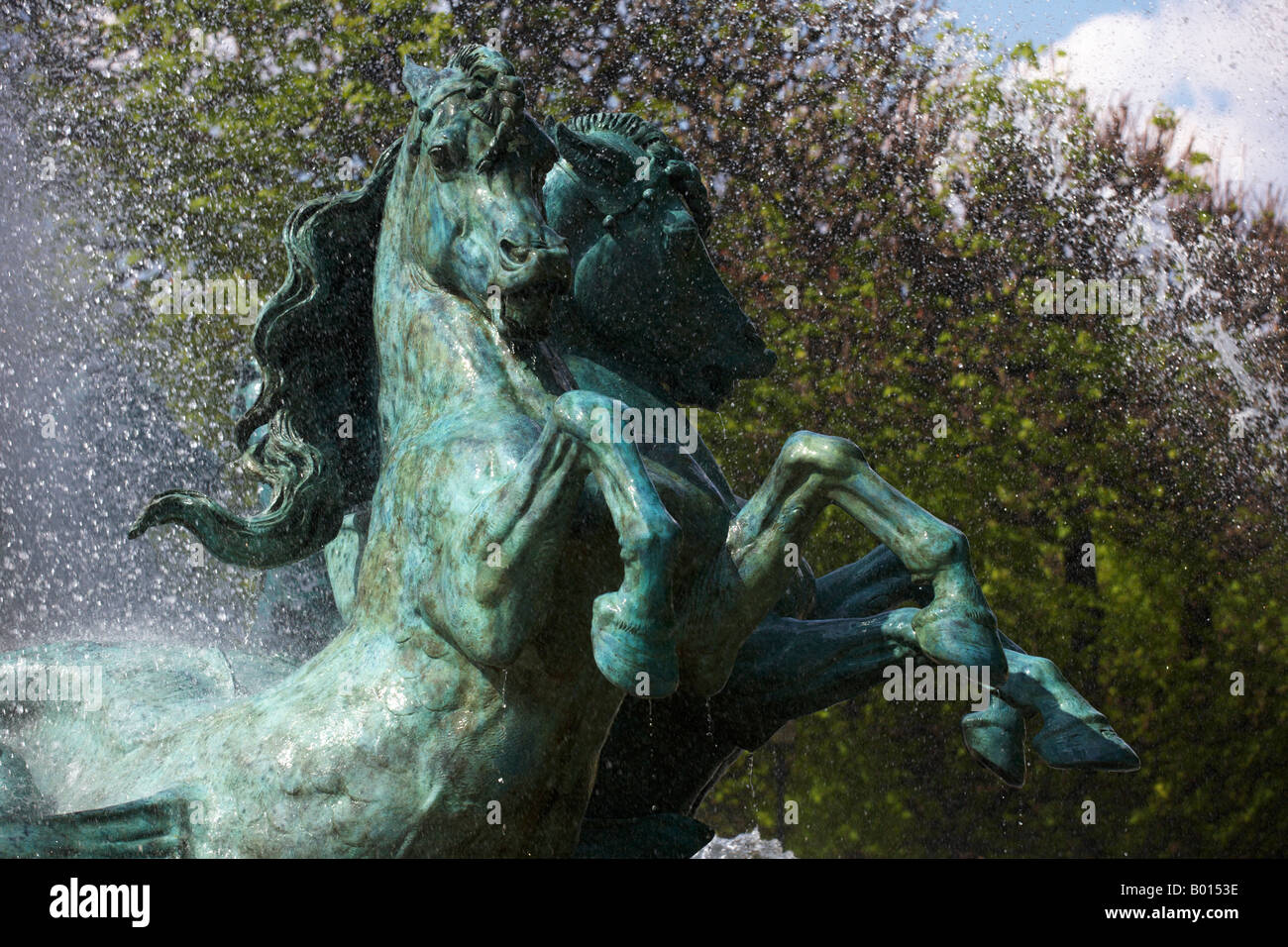 Skulptur von Emmanuel Fremiet bei Fontaine de l Observatoire Paris Frankreich Stockfoto