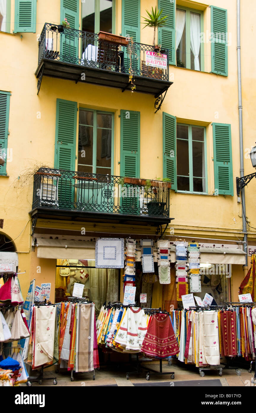 Tabelle-Tuch-Shop in Altstadt von Nizza, Südfrankreich Stockfoto